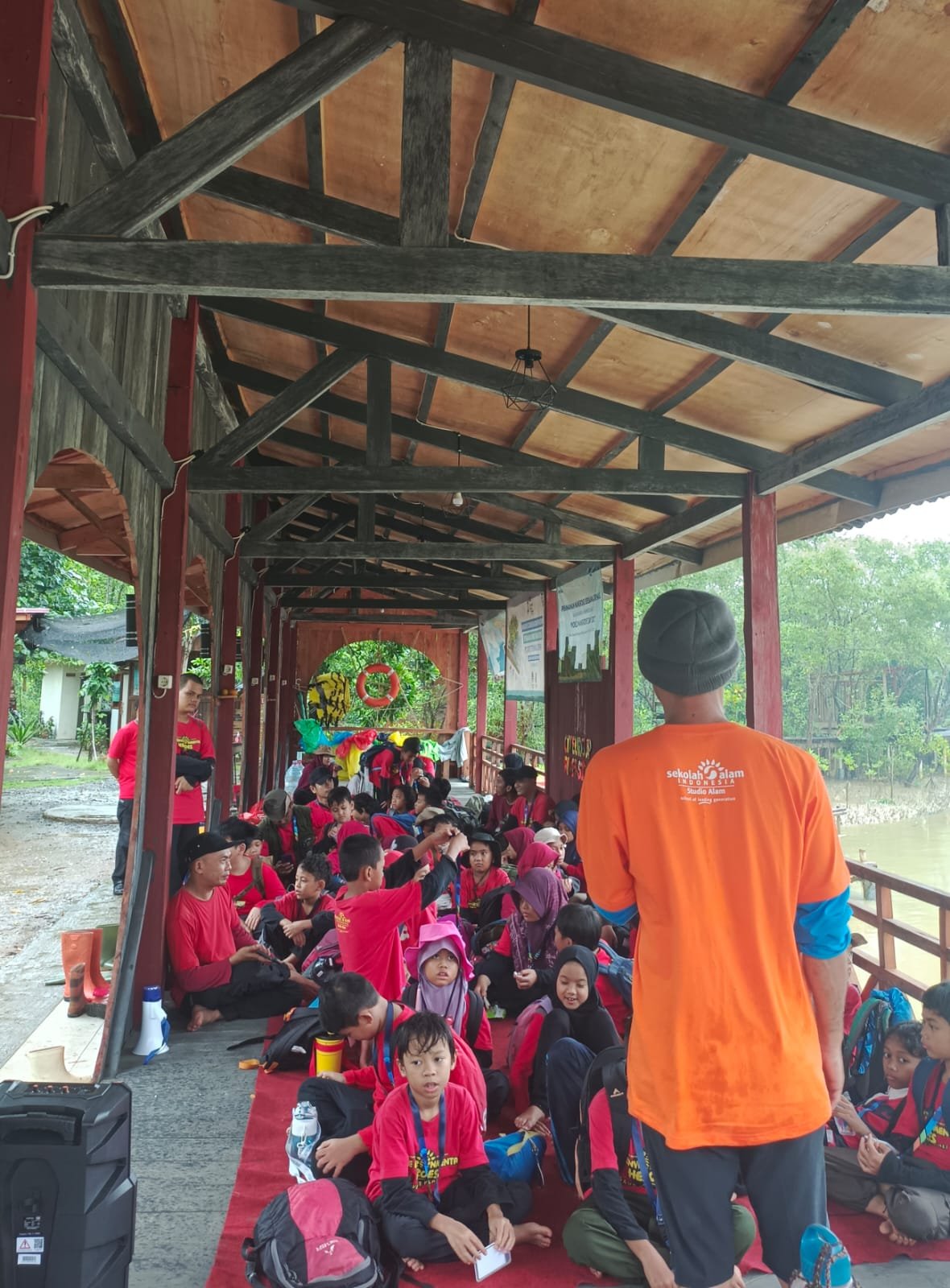 Batasan kunjungan lembur mangrove patikang